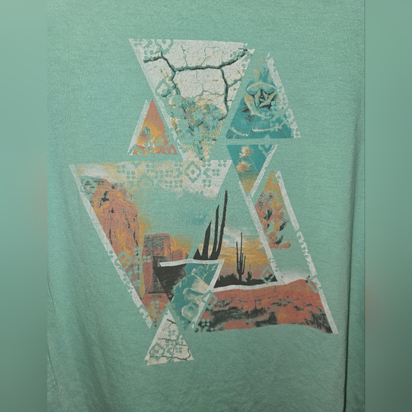 Arizona Jean Co. Short Sleeve Tee w/Hi-Lo Split Hem, Western Design, Large - Picture 10 of 11